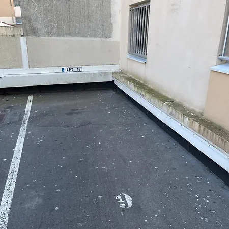 L'oceane - 2 Etoiles Face Parking